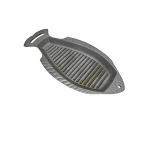 Wilton Armetale Gourmet Grillware Grilling Fish Pan 18.5 Inch by 8.5 Inch